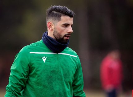 “Neftçi” xorvatiyalı futbolçu ilə müqavilə imzaladı