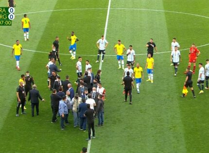 FİFA Braziliya – Argentina oyunu ilə bağlı qərarını ləğv etdi