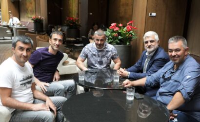 Tahir Gözəl “Ferentsvaroş”la oyundan öncə komanda ilə görüşdü